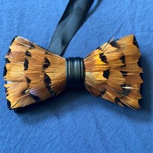 Discount - Luxury Feather Bow tie No Box